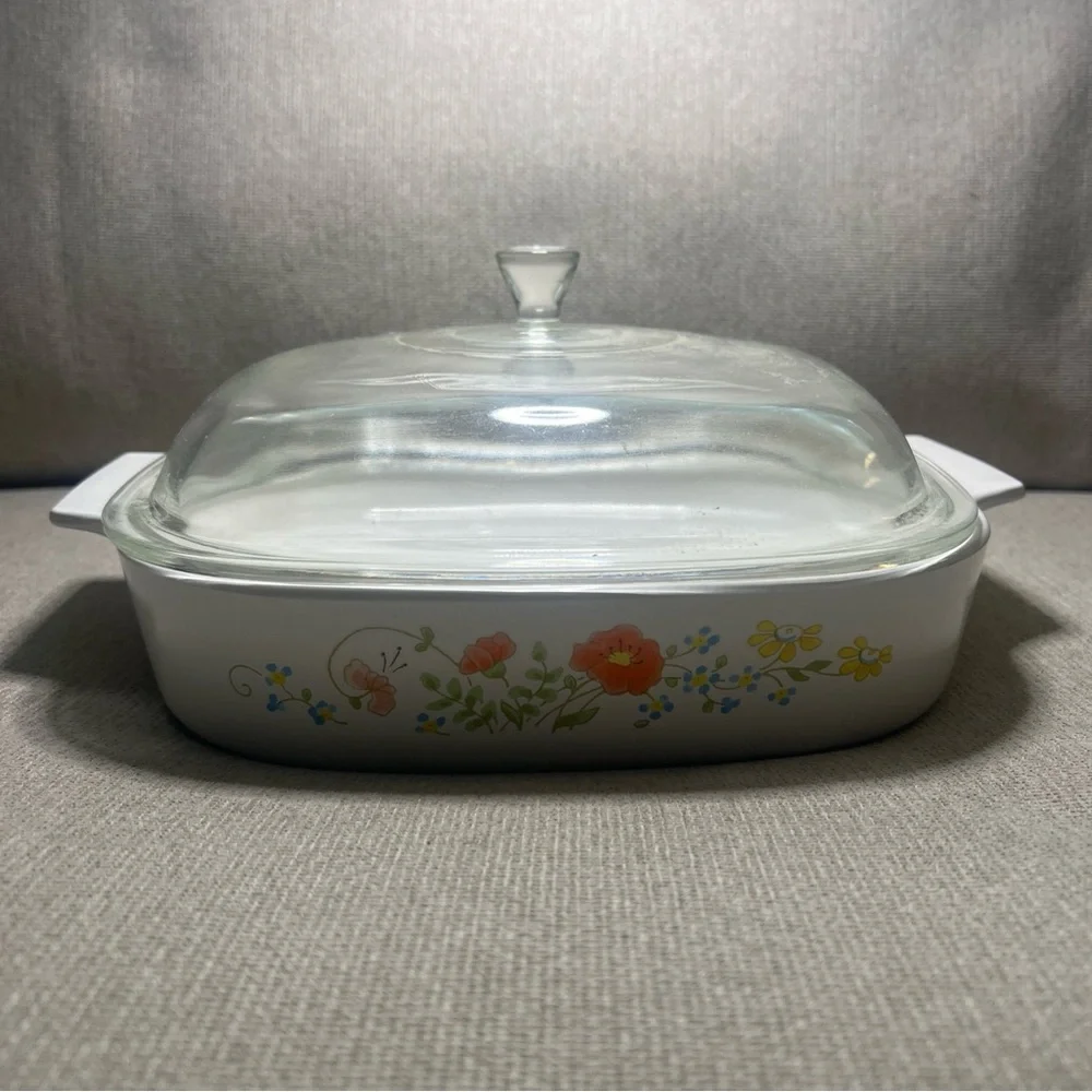 Vintage CORNING WARE 